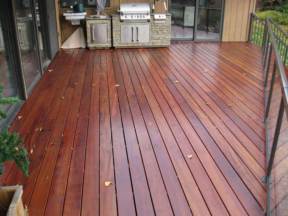 Decking - Sa ekološkog stanovišta, drvo je potpuno bio razgradivo te tako sasvim nesporno kao eko-materijal.