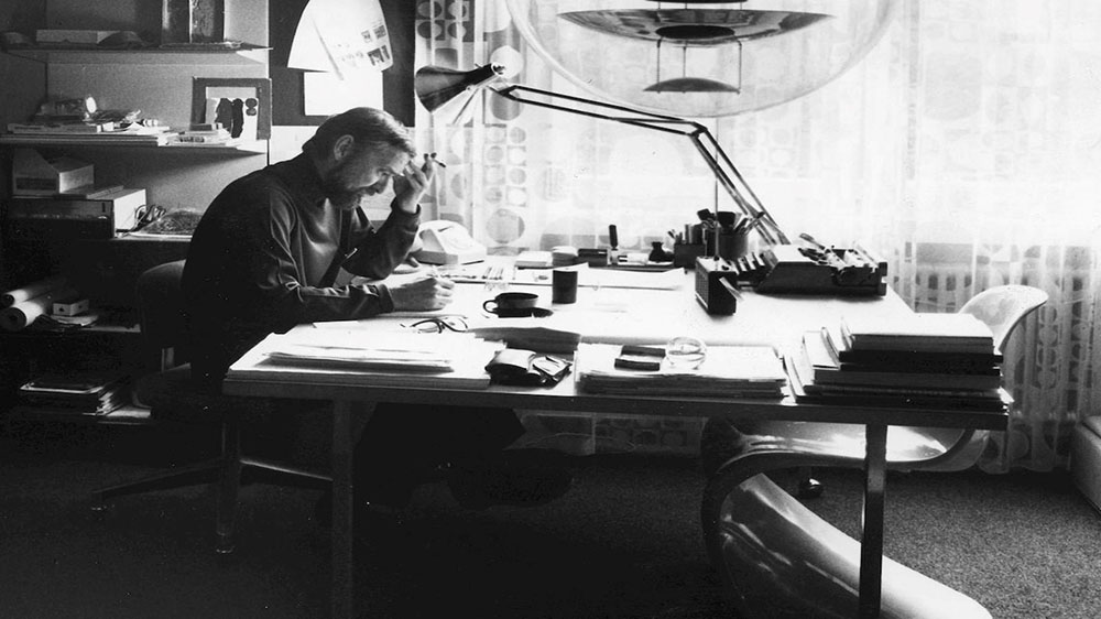 Verner Panton (1926 – 1998) „Neuspeli eksperiment može biti važniji od trivijalnog dizajna.“