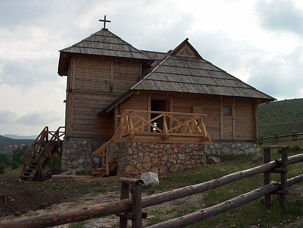 Drvena porodična kuća za odmor, na Zlatiboru